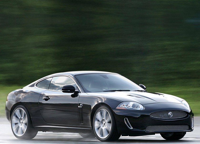 Ягуар XKR 2010