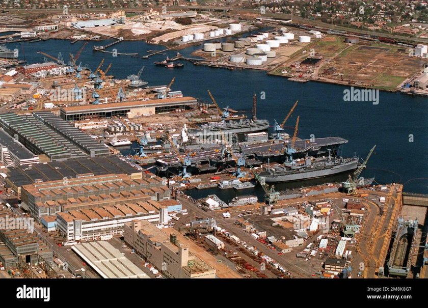 Военно-морская верфь «Норфолк», США.