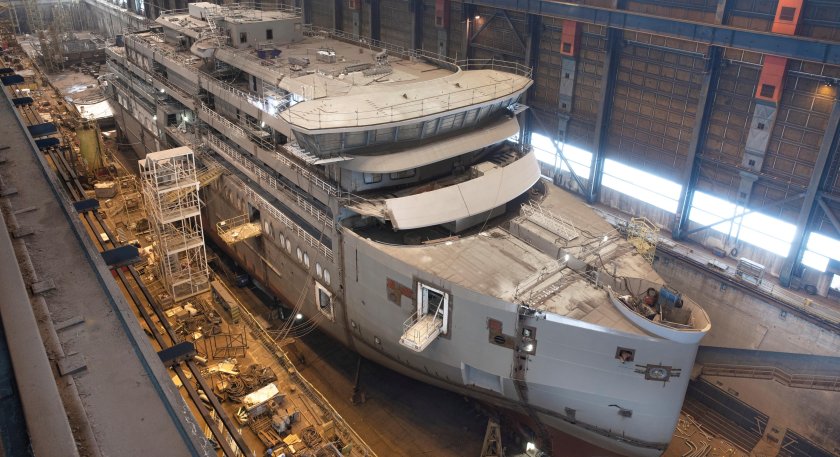 Круизный лайнер "Минерва".