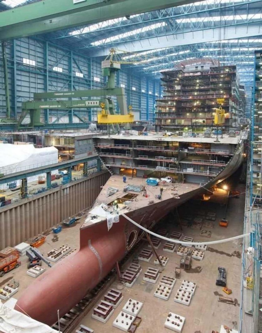 Стройка корабля