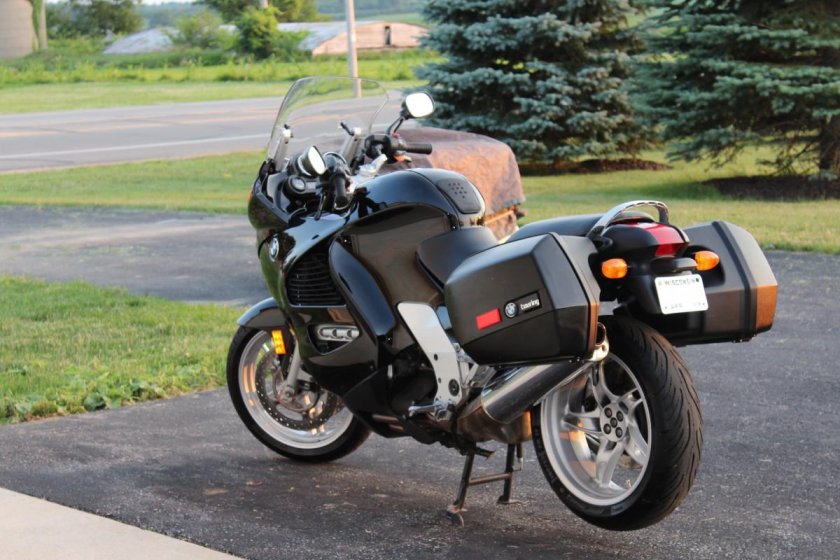 BMW k1 мотоцикл