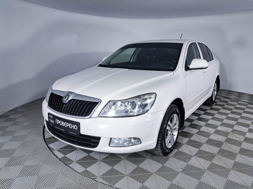 Skoda Octavia 2013 — 2017 III белый
