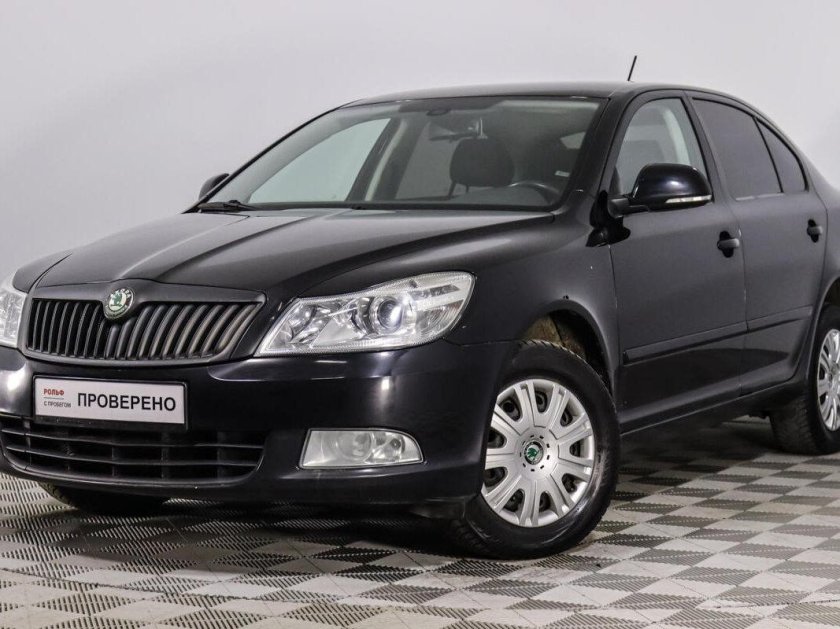 Шкода Октавия лифтбек
