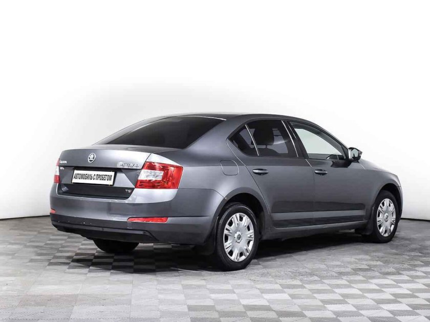 Skoda Octavia лифтбек 1.6