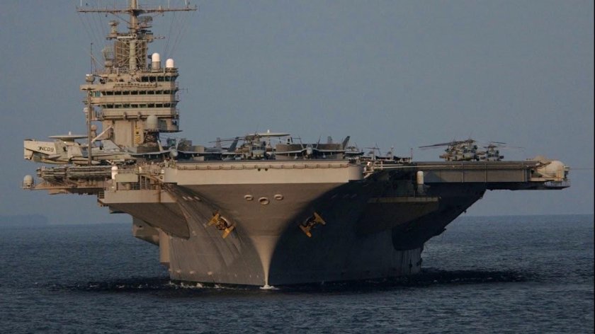 Рональд Рейган авианосец