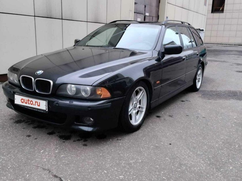 Бмв 5 2001