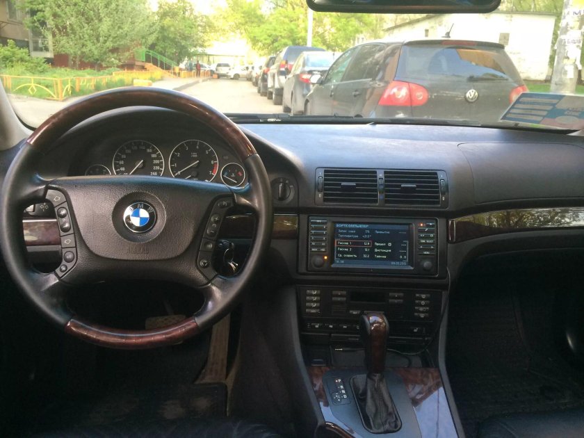 BMW 525i e39 салон