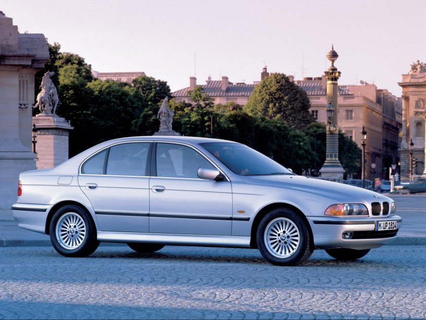 BMW 5 e39 2000