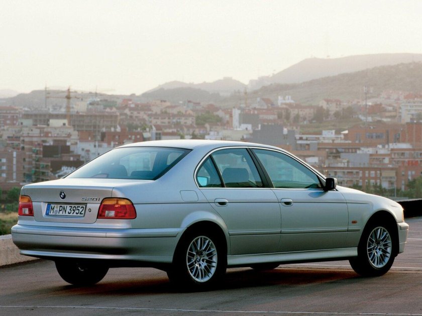 BMW 5 e39 2000