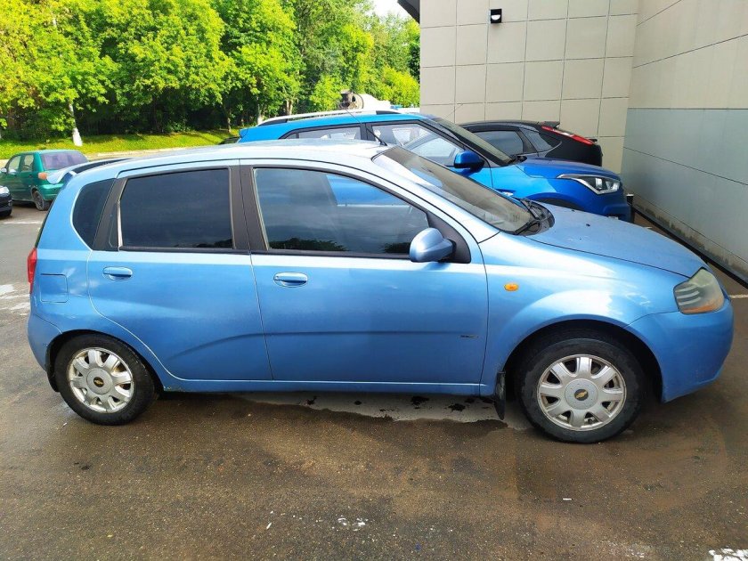 Шевроле Авео 2004 года