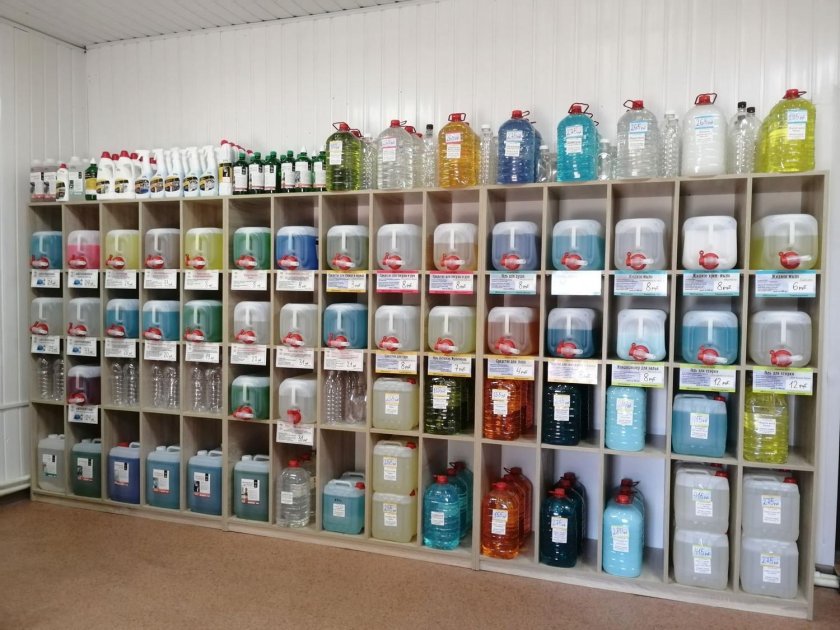 Стеллаж для бытовой химии