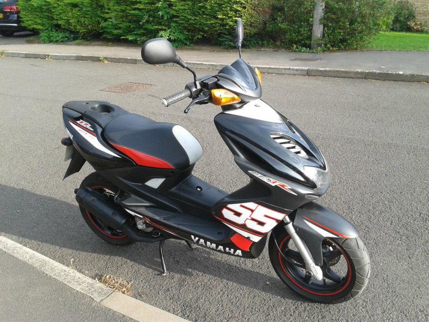 Yamaha aerox 50