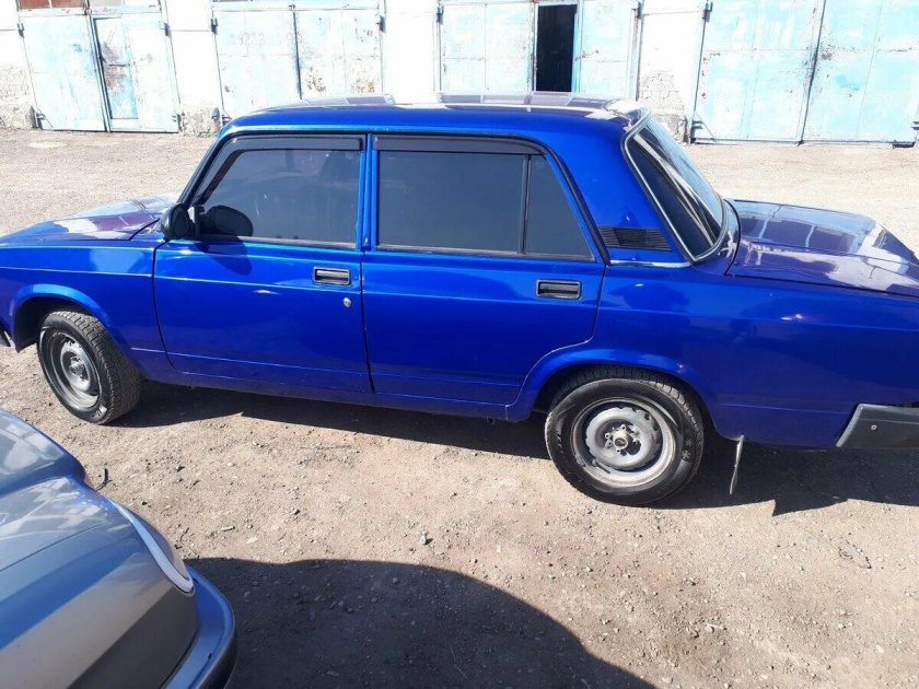 ВАЗ 2107 цвет Персей