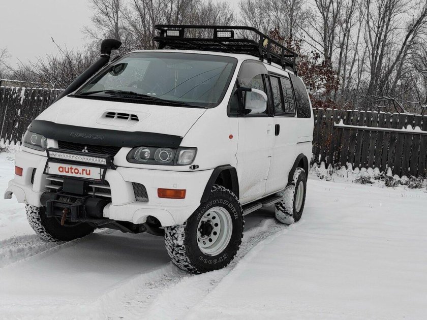 Mitsubishi delica 1998
