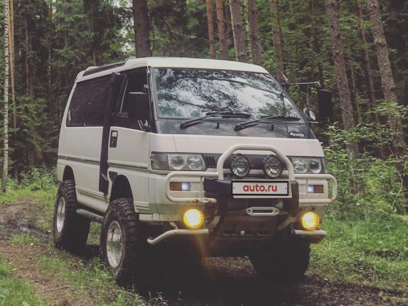Mitsubishi Delica III