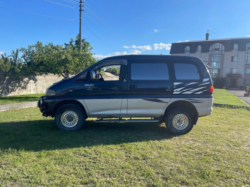 Митсубиси Делика 1996