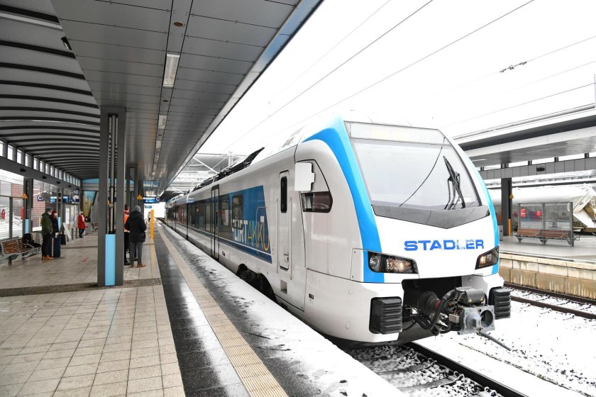 Поезд Stadler flirt