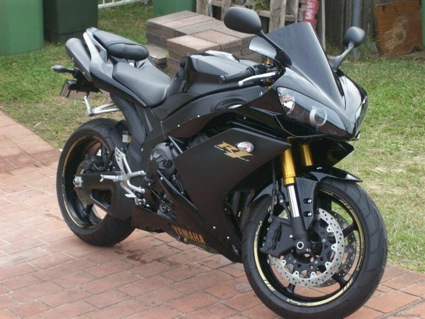 Yamaha r1 2008