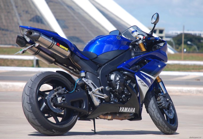 Yamaha r1 2008