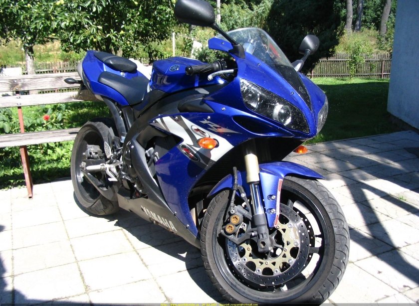 Yamaha r1 2004