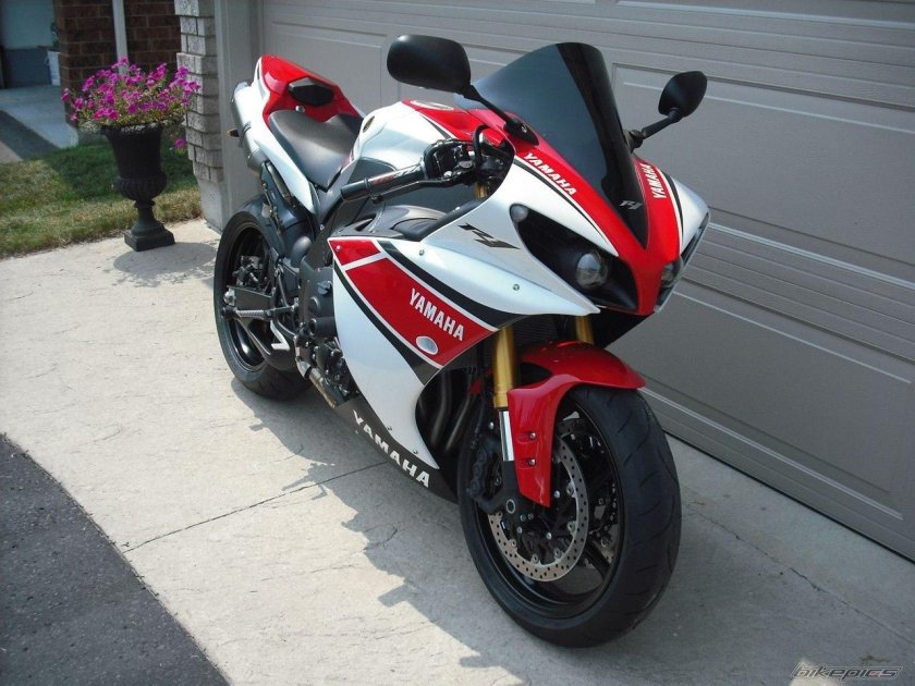Yamaha r1 2014
