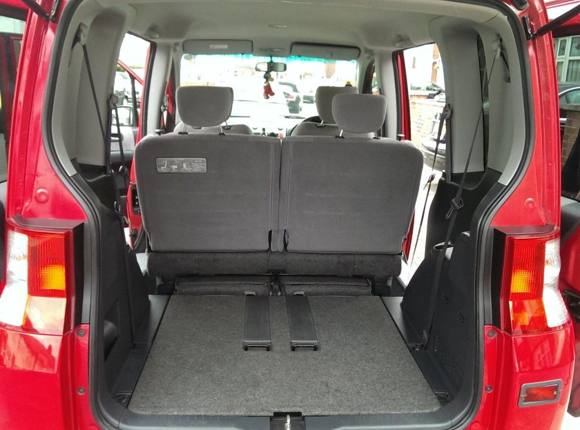 Хонда Мобилио 2002