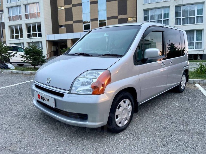 Хонда Мобилио 2003