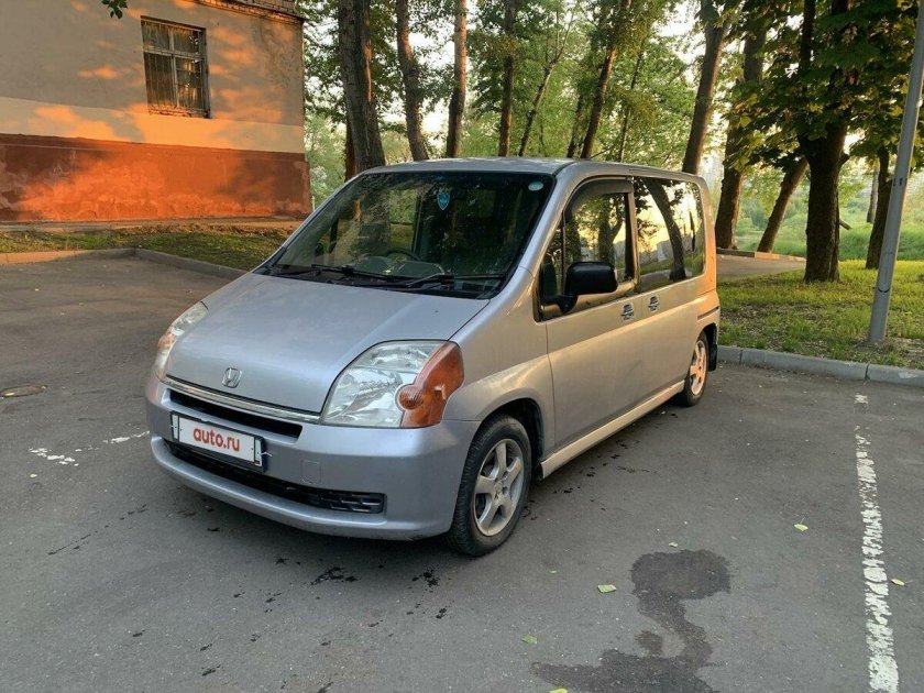 Хонда Мобилио 2002