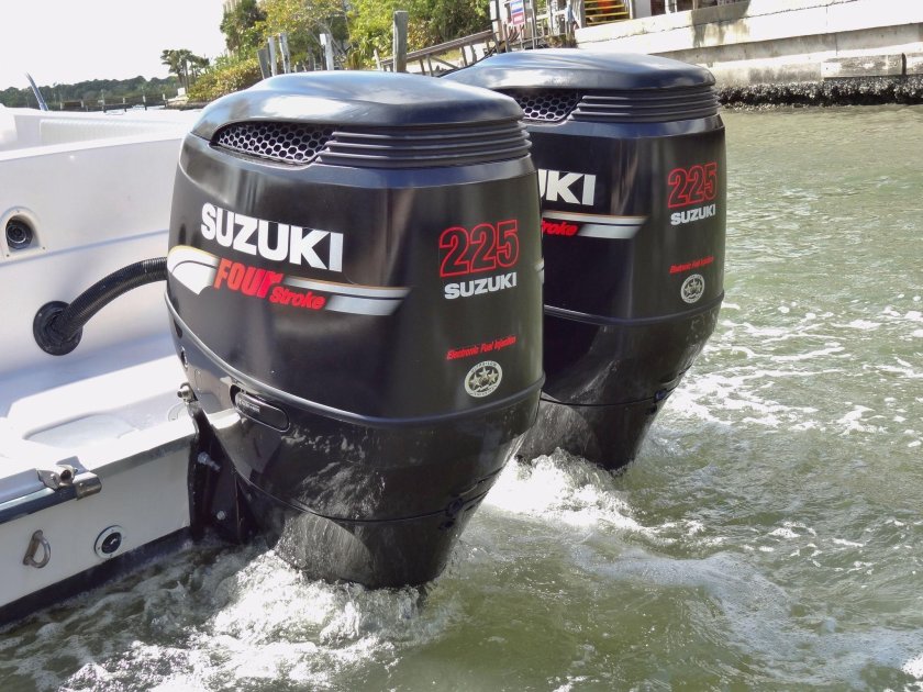 Suzuki df40 Лодочный мотор
