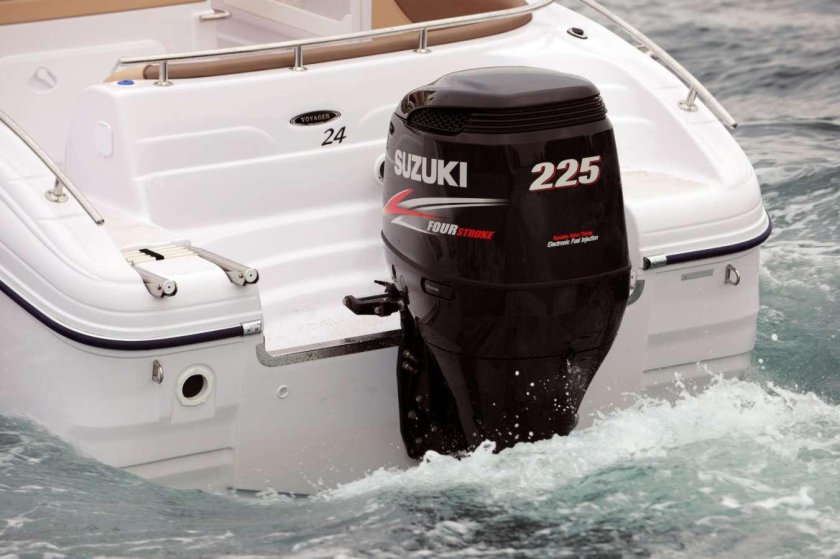 Лодочный мотор Сузуки 225
