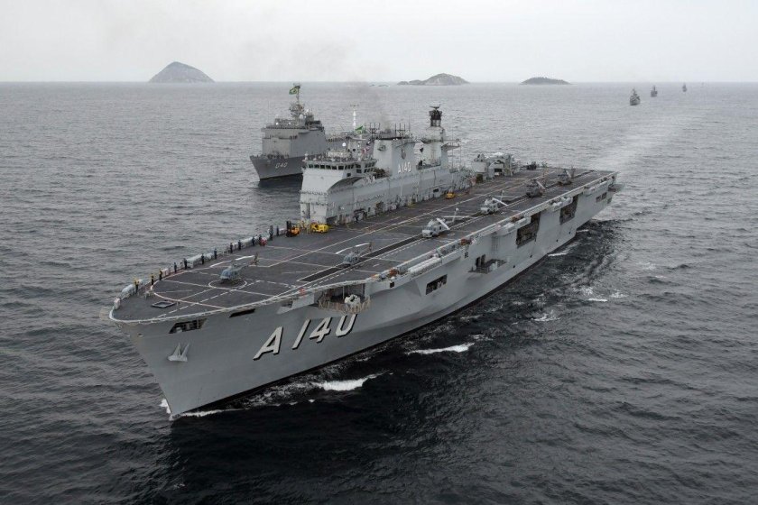 Вертолетоносец PHM «Atlantico» (a140)