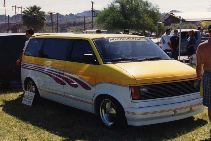 Chevrolet Astro van