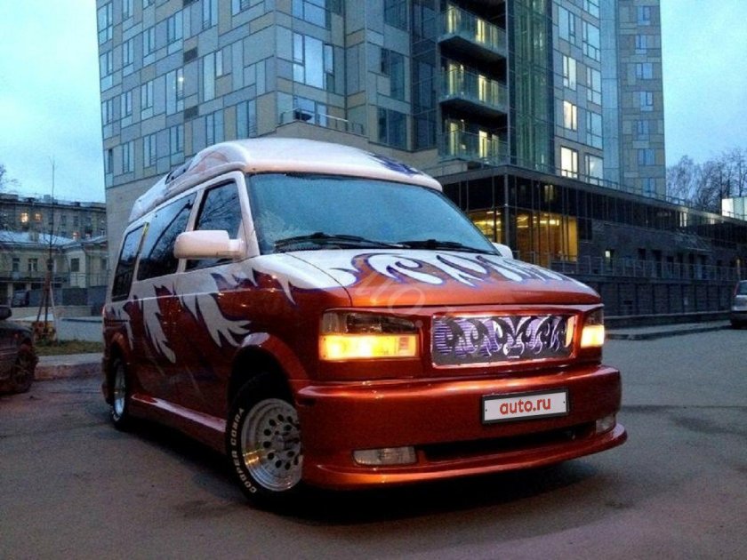Chevrolet Astro van