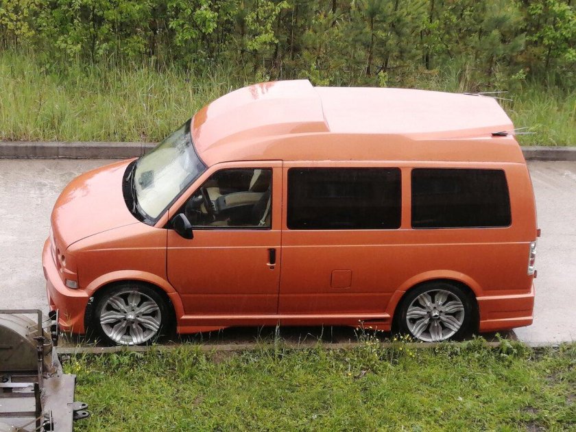 Chevrolet astro van 2005