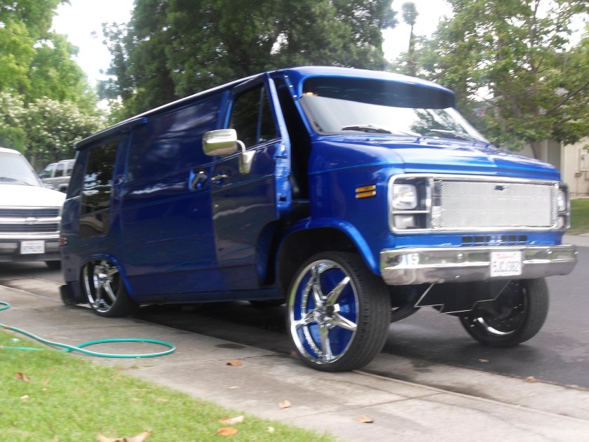 Chevrolet van g10