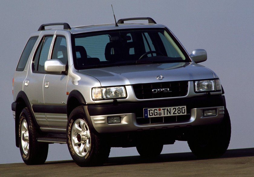 Opel Frontera b