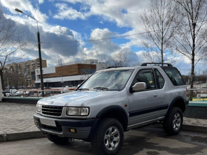 Опель фронтера 2003