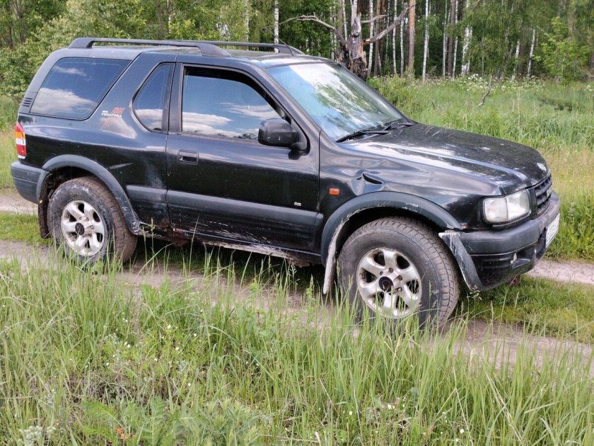 Опель фронтера