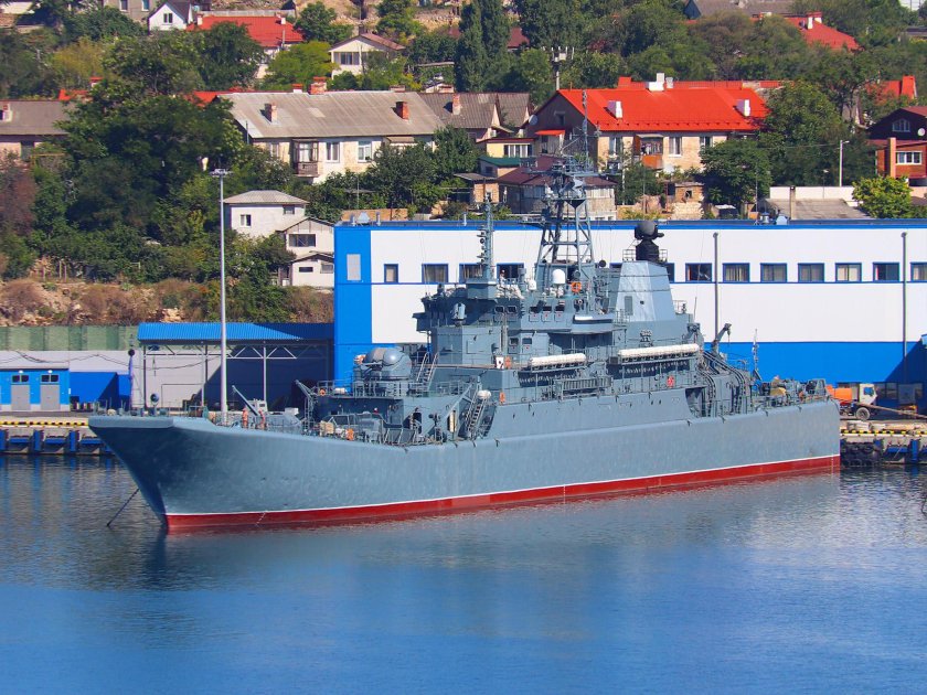 Корабль Новочеркасск Черноморского флота