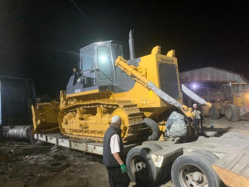 Бульдозер для мусора