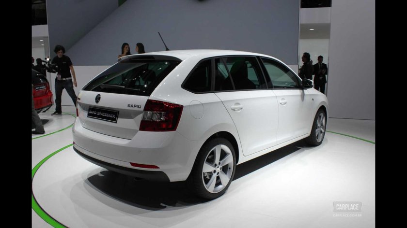 Шкода Рапид универсал 2021