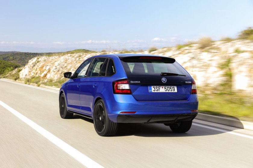 Шкода Рапид Спейсбек