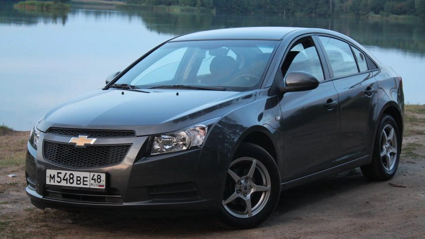 Chevrolet Cruze серый