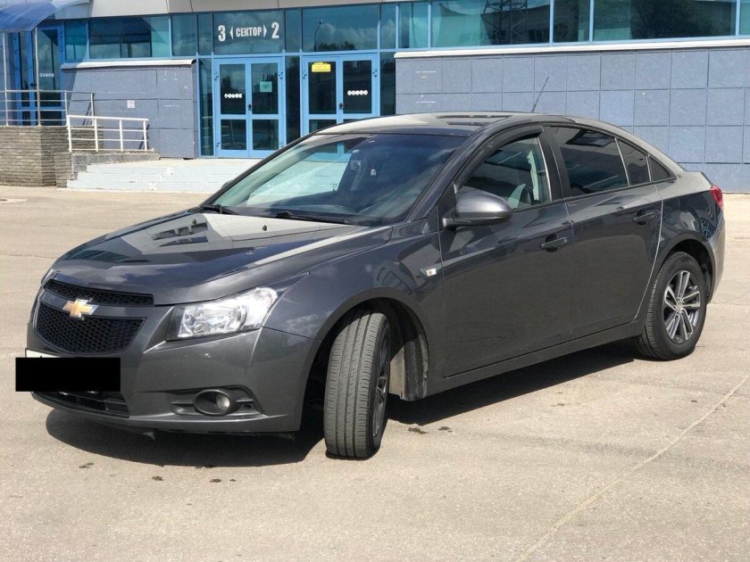 Шевроле Круз серый