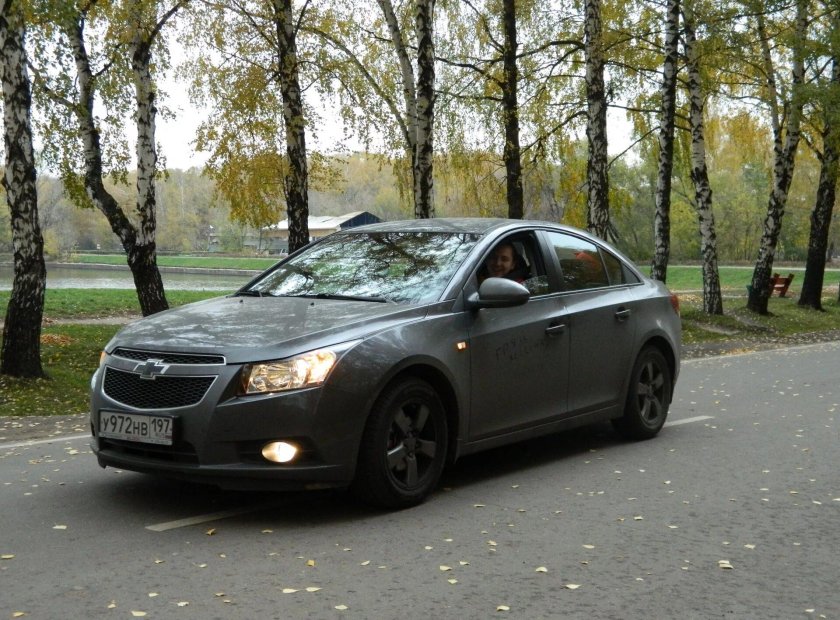 Chevrolet Cruze серый металлик