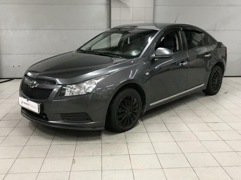 Chevrolet Cruze серый