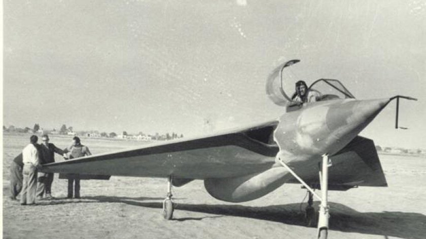 Самолёт без фюзеляжа летающее крыло