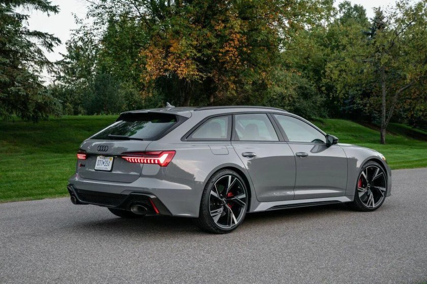 Ауди rs6 avant 2022