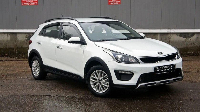 Kia Rio x-line белая