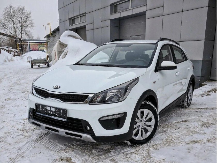 Киа Рио х-лайн белая